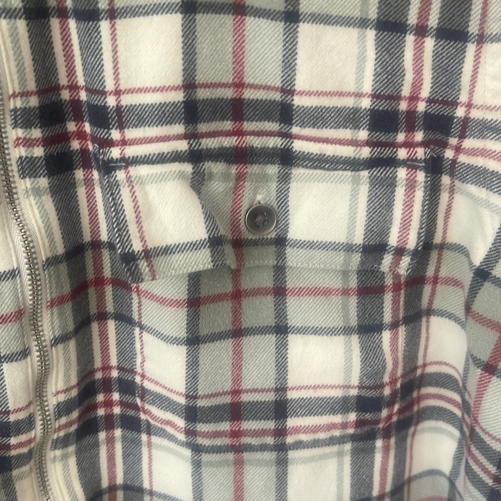 Chaps Women’s full zip up paid flannel shirt size M - Picture 3 of 11